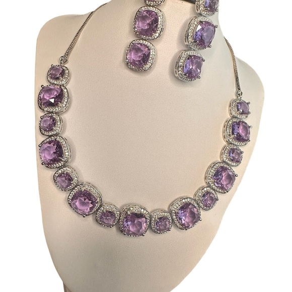 American Diamonds Necklace with Amethyst Crystals on Sterling Silver - Picture 4 of 9